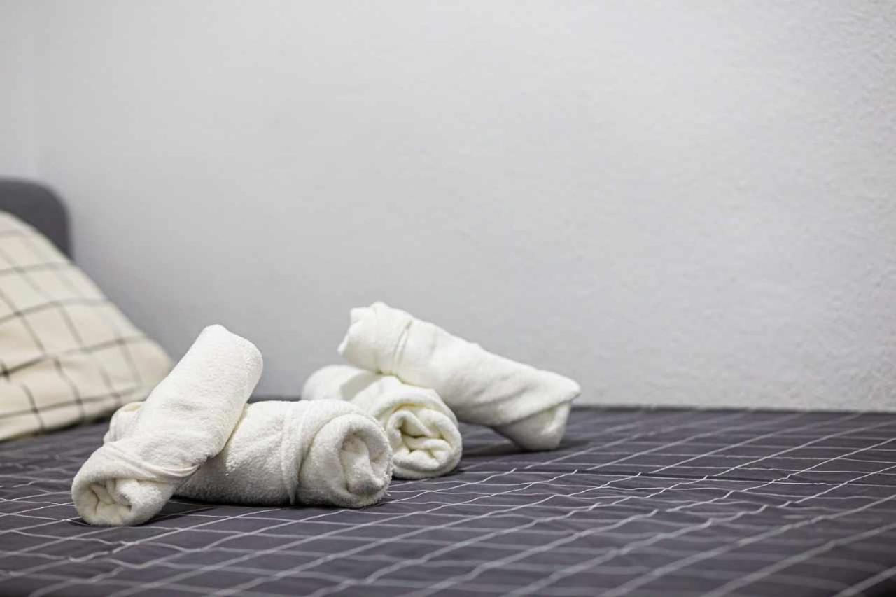 Apartamento Heroes De Sostoa Malaga Luaran gambar