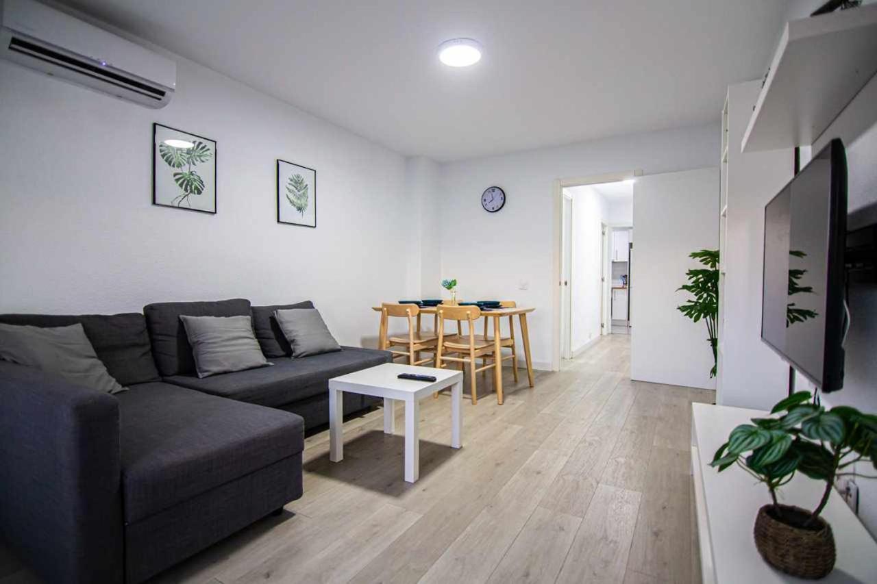 Apartamento Heroes De Sostoa Malaga Luaran gambar